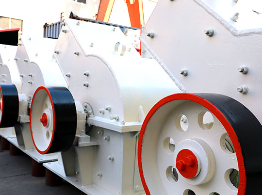 改進(jìn)錘式破碎機(jī)錘頭結(jié)構(gòu)，為客戶量身設(shè)計(jì)高產(chǎn)低耗設(shè)備（上）