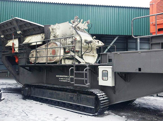 紅星履帶破——“春風吹，戰(zhàn)鼓擂”嚴苛工況誰怕誰？